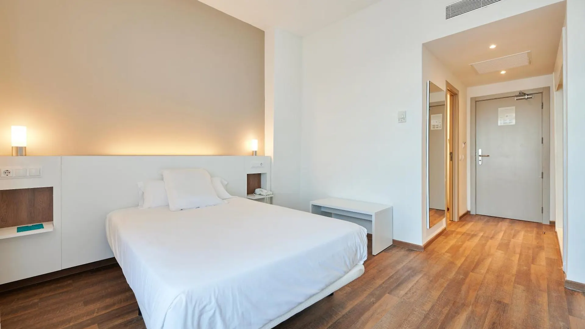 Alua Calas De Mallorca Resort Hotel