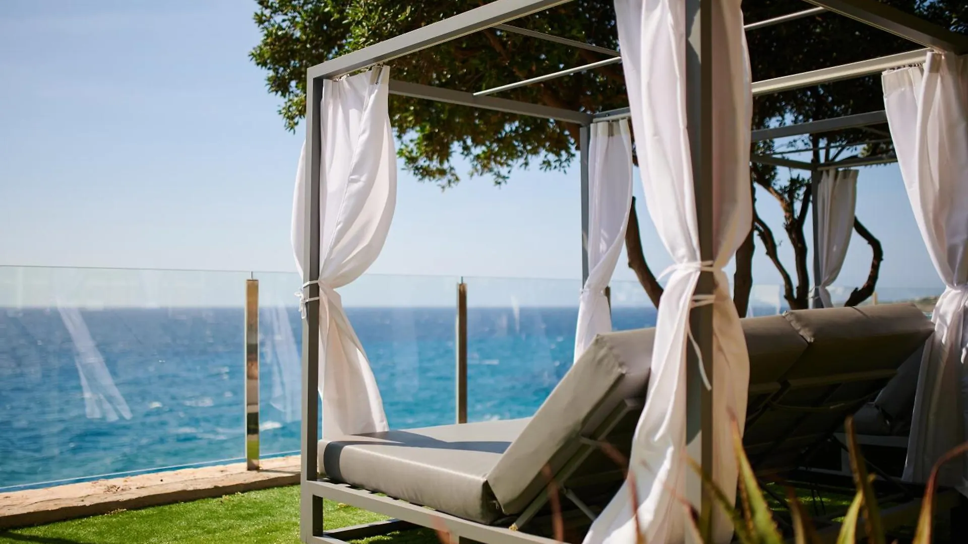 Hotel Alua Calas De Mallorca Resort