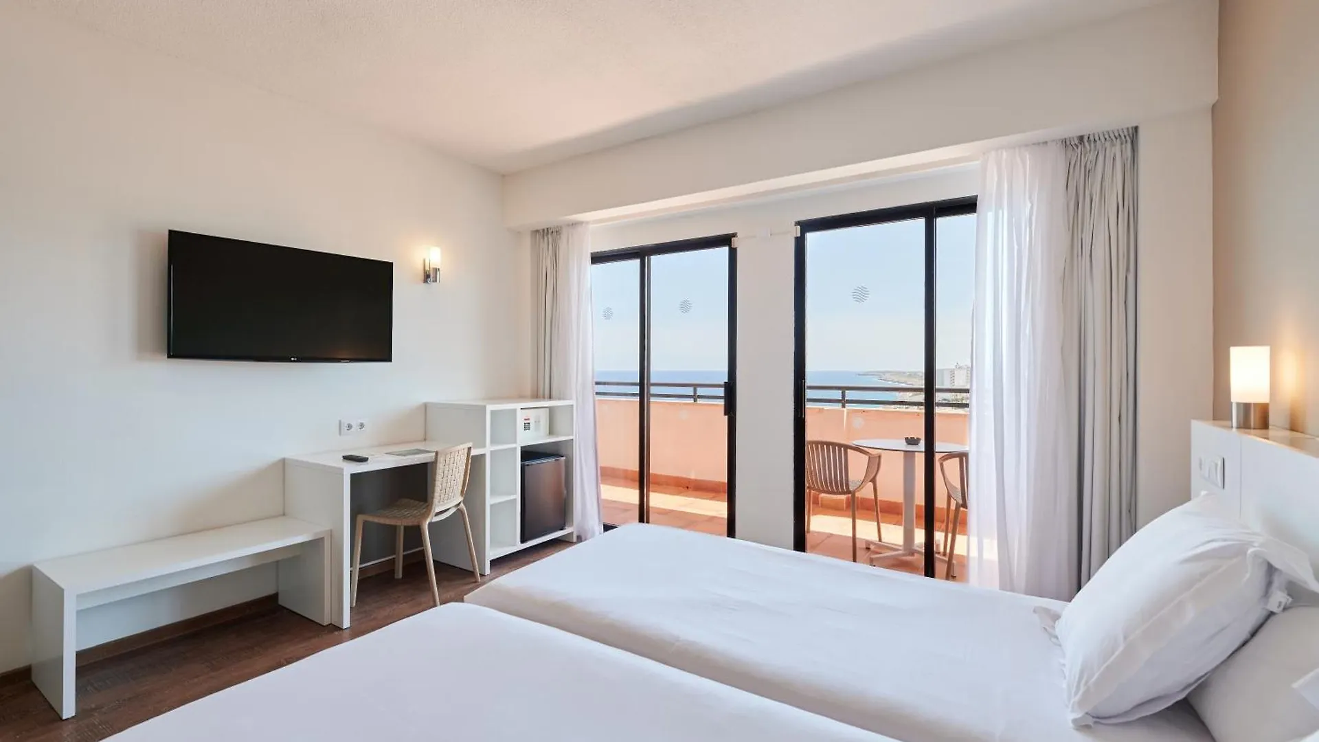 Hotel Alua Calas De Mallorca Resort