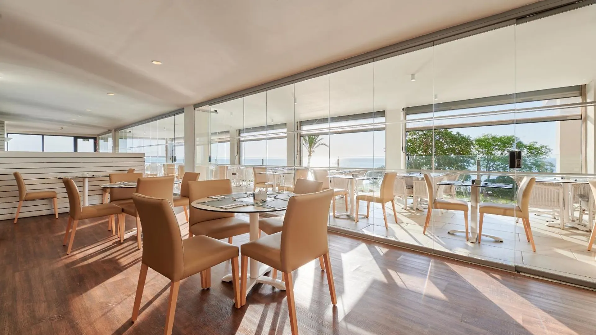 Alua Calas De Mallorca Resort Hotel